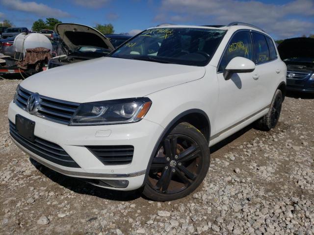 WVGRF7BP4HD001046 - 2017 VOLKSWAGEN TOUAREG WO WHITE photo 2