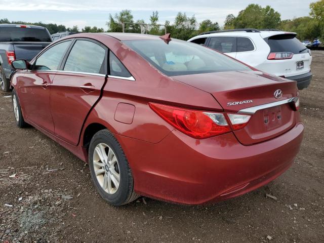 5NPEB4AC9DH662796 - 2013 HYUNDAI SONATA GLS RED photo 3