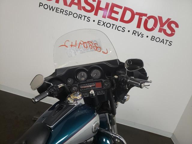 1HD1FCW144Y616035 - 2004 HARLEY-DAVIDSON FLHTCUI 青色 照片 5