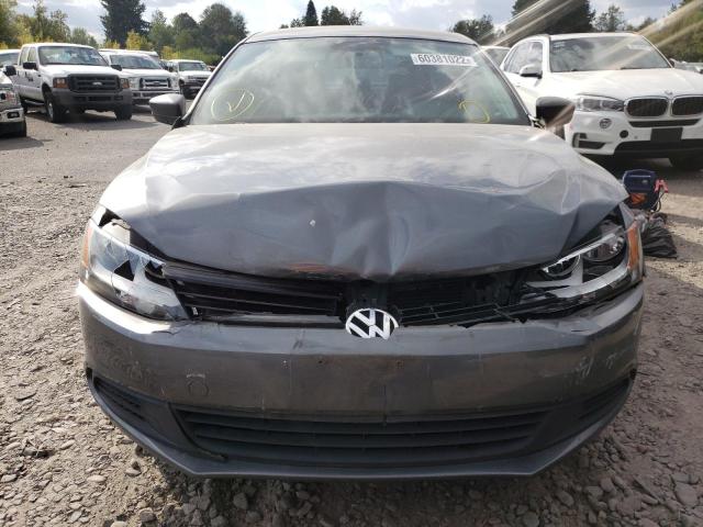 3VW2K7AJXDM432386 - 2013 VOLKSWAGEN JETTA BASE 灰色 照片 9