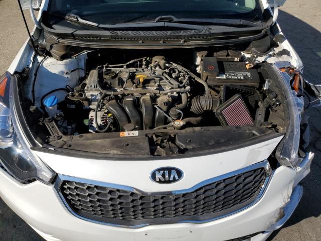 KNAFX5A80F5287565 - 2015 KIA FORTE EX WHITE photo 7