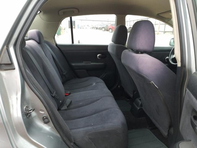 3N1BC11E88L410580 - 2008 NISSAN VERSA S SILVER photo 6