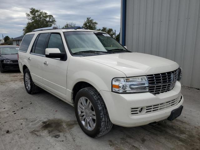 5LMFU28588LJ15989 - 2008 LINCOLN NAVIGATOR თეთრი ფოტო 1