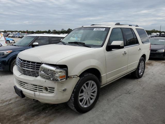 5LMFU28588LJ15989 - 2008 LINCOLN NAVIGATOR თეთრი ფოტო 2