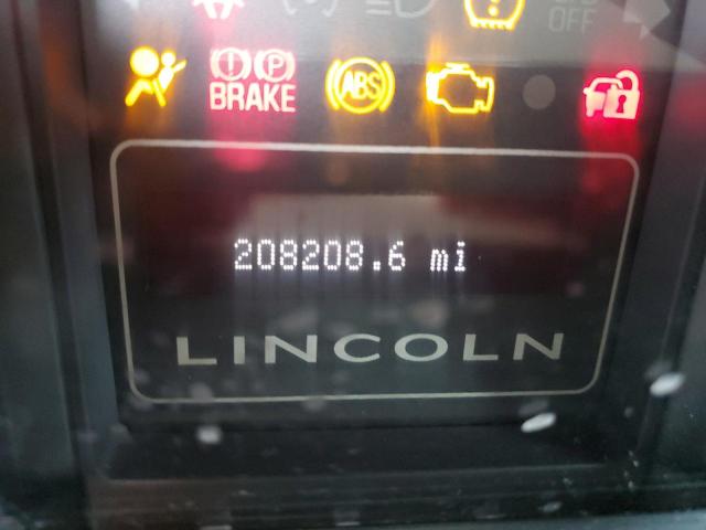5LMFU28588LJ15989 - 2008 LINCOLN NAVIGATOR თეთრი ფოტო 8