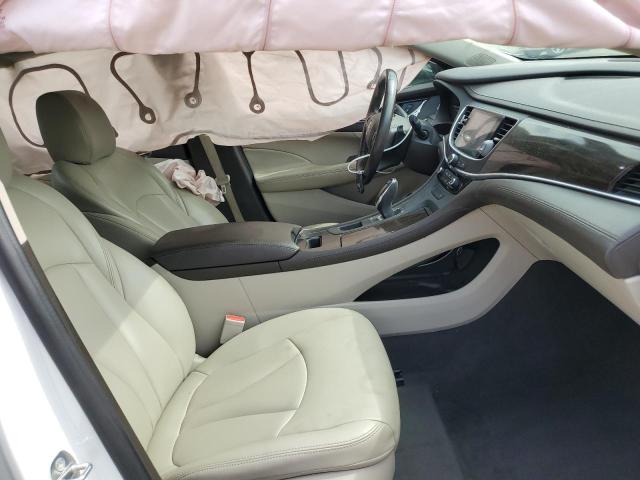 1G4ZN5SS8HU175360 - 2017 BUICK LACROSSE P WHITE photo 5