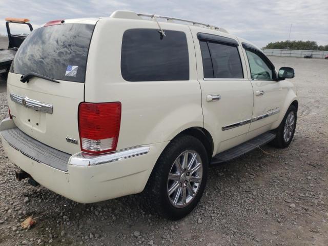 1A8HW582X7F529704 - 2007 CHRYSLER ASPEN LIMI WHITE photo 4