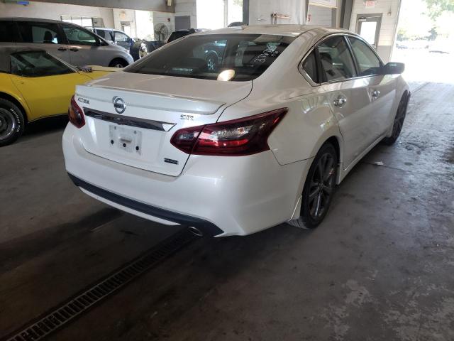 1N4AL3AP1JC254279 - 2018 NISSAN ALTIMA 2.5 WHITE photo 4