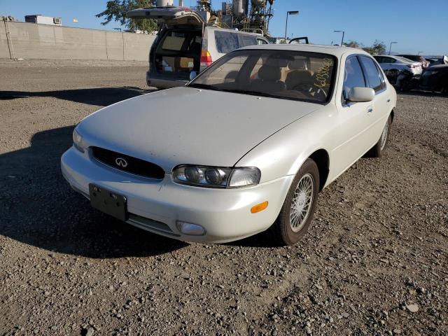 JNKAY21D2VM500685 - 1997 INFINITI J30 WHITE photo 2