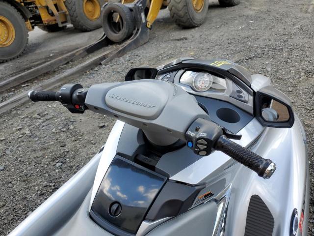 YAMA2353E909 - 2009 YAMAHA FX SHO CRU SILVER photo 9