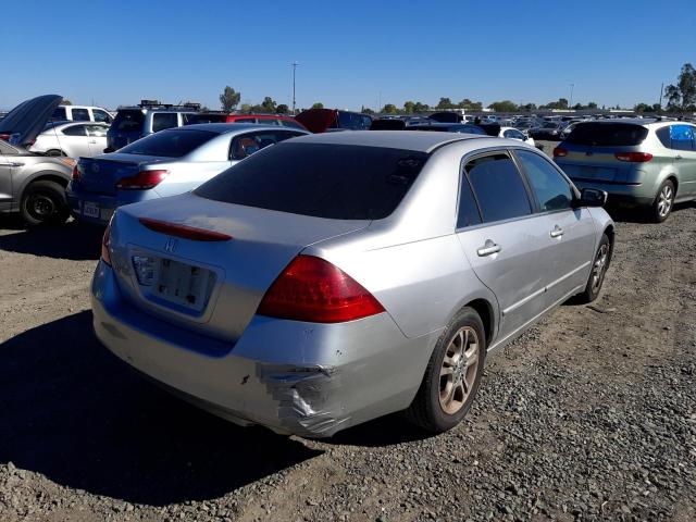 1HGCM56307A113145 - 2007 HONDA ACCORD SILVER photo 4