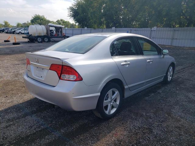 2HGFA1E68BH015078 - 2011 HONDA CIVIC LX-S فضي صورة 4