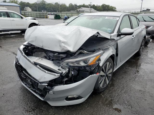 1N4BL4DV8NN404256 - 2022 NISSAN ALTIMA SV SILVER photo 2