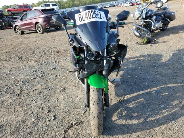 JKAEXEF19GDA29544 - 2016 KAWASAKI EX650 F GREEN photo 9