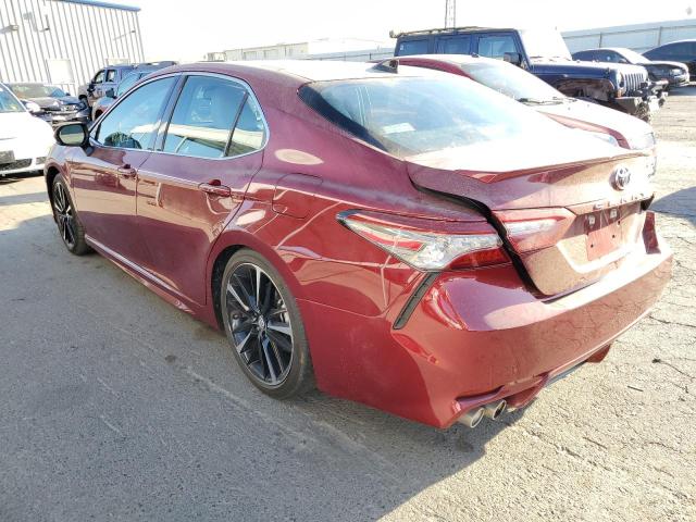 4T1BZ1HK5JU502454 - 2018 TOYOTA CAMRY XSE RED photo 3