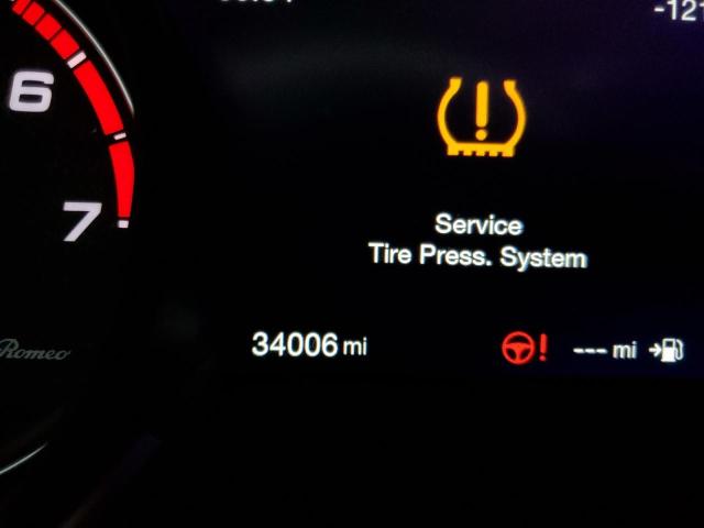 ZASPAKBN9K7C69826 - 2019 ALFA ROMEO STELVIO TI RED photo 8