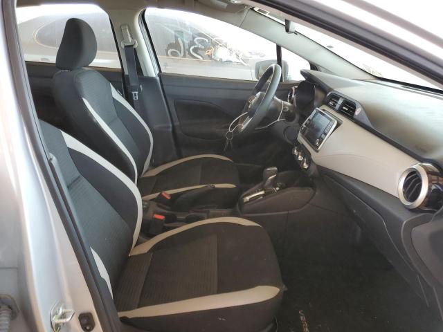 3N1CN8EV7ML852424 - 2021 NISSAN VERSA SV SILVER photo 5