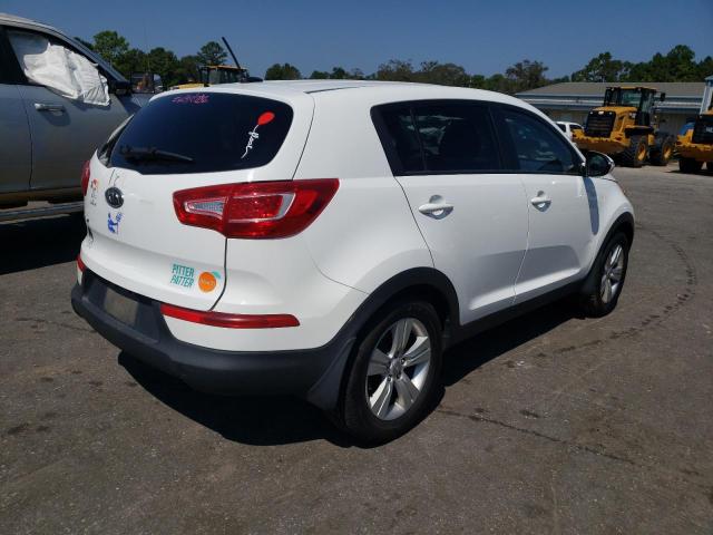 KNDPB3A21C7289296 - 2012 KIA SPORTAGE B WHITE photo 4