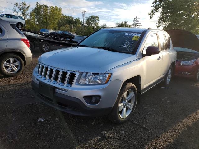 1J4NF1FB3BD258425 - 2011 JEEP COMPASS SP SILVER photo 2