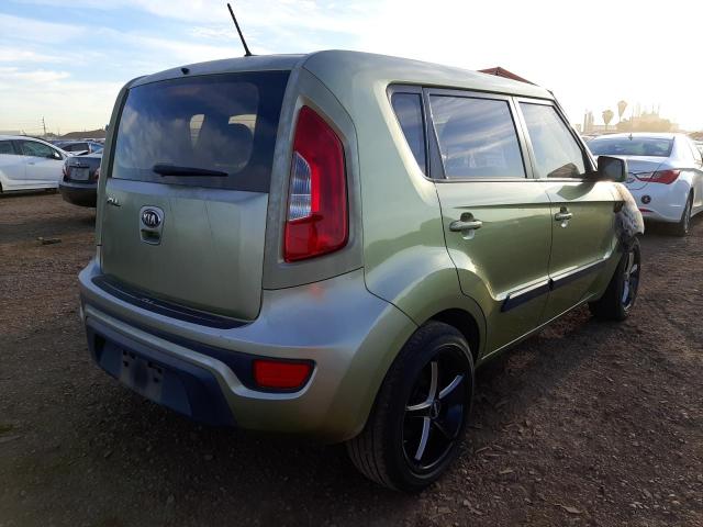 KNDJT2A55D7488084 - 2013 KIA SOUL GREEN photo 4