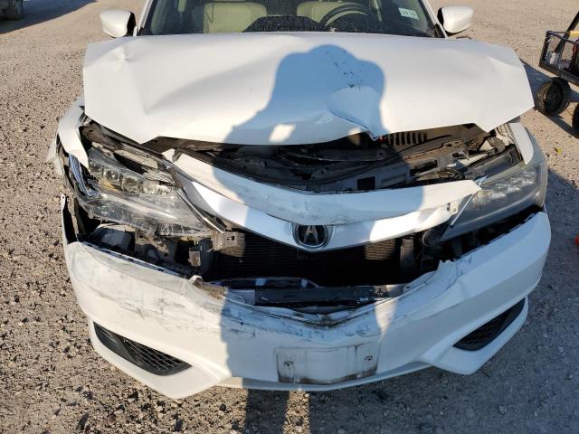 19UDE2F30GA021579 - 2016 ACURA ILX BASE W WHITE photo 9