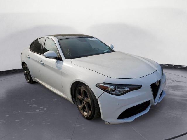 ZARFAEBN7H7554707 - 2017 ALFA ROMEO GIULIA WHITE photo 1