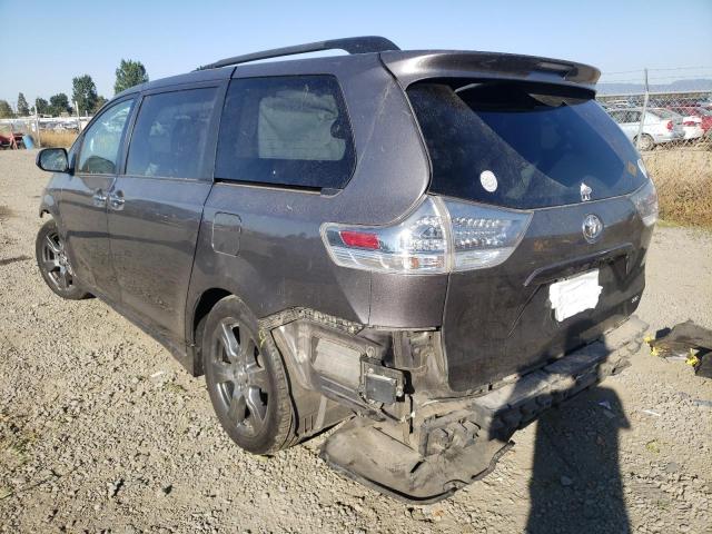 5TDXZ3DC4HS832718 - 2017 TOYOTA SIENNA SE GRAY photo 3