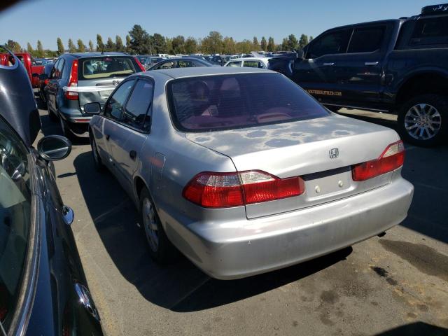 JHMCF864XYC000214 - 2000 HONDA ACCORD DX SILVER photo 3