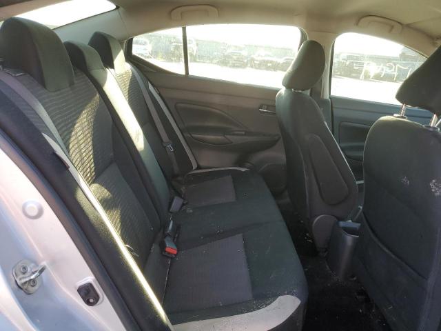 3N1CN8EV3LL808399 - 2020 NISSAN VERSA SV SILVER photo 6