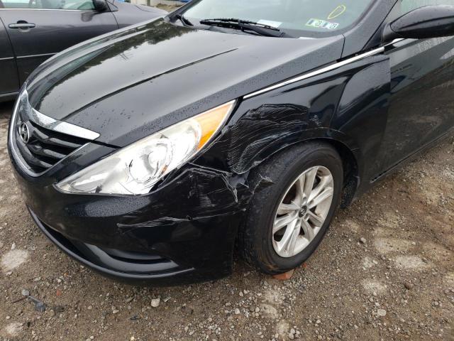 5NPEB4AC2CH412007 - 2012 HYUNDAI SONATA GLS BLACK photo 9