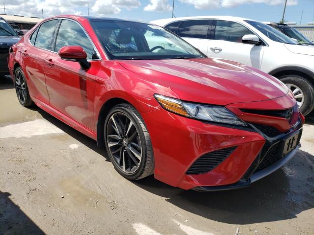 4T1B61HK8KU213742 - 2019 TOYOTA CAMRY XSE RED photo 1