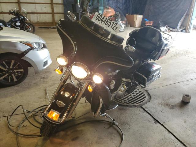 1HD1FCW133Y638025 - 2003 HARLEY-DAVIDSON FLHTCUI 黑色 照片 2