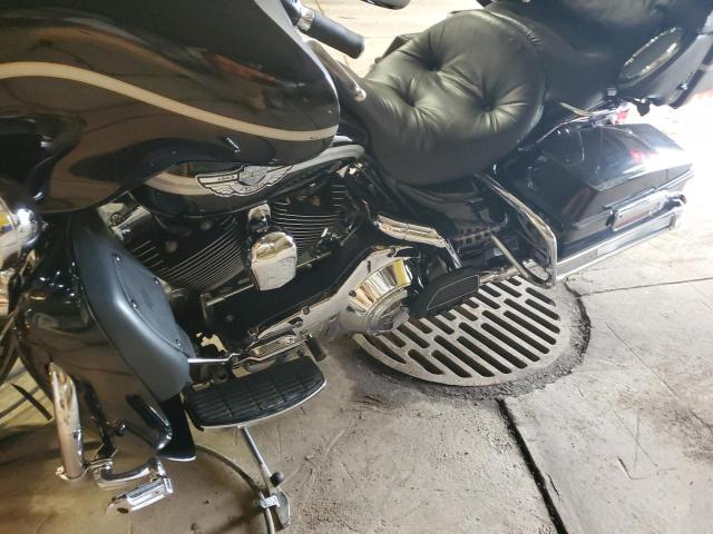 1HD1FCW133Y638025 - 2003 HARLEY-DAVIDSON FLHTCUI 黑色 照片 9