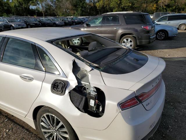 3LN6L5D97KR624352 - 2019 LINCOLN MKZ RESERV WHITE photo 9