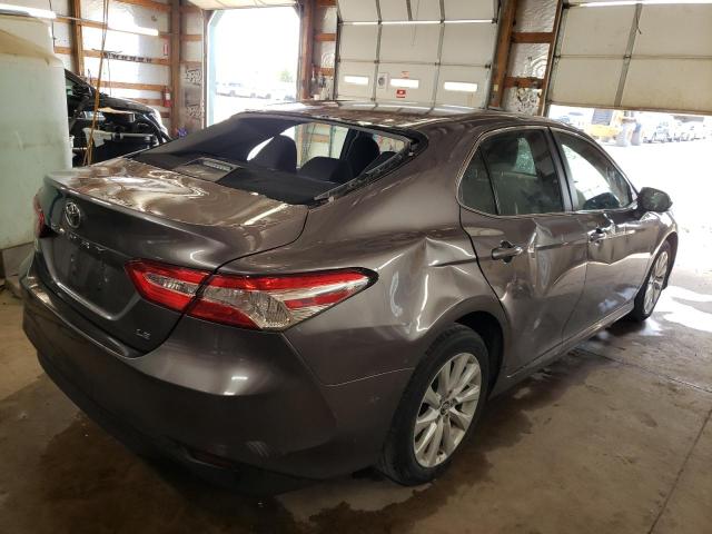 4T1B11HK2JU626768 - 2018 TOYOTA CAMRY L GRAY photo 4