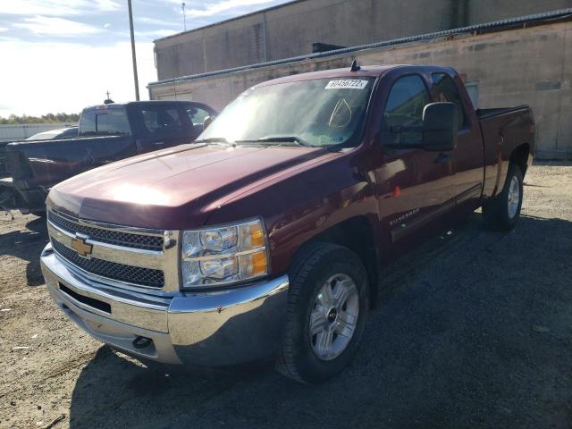 1GCRKSE76DZ146777 - 2013 CHEVROLET SLVRADO SS BURGUNDY photo 2