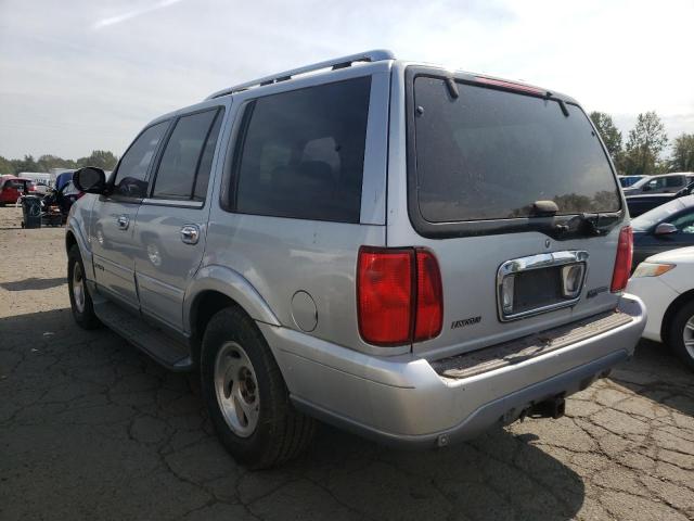 5LMFU28A2YLJ40321 - 2000 LINCOLN NAVIGATOR 银色 照片 3