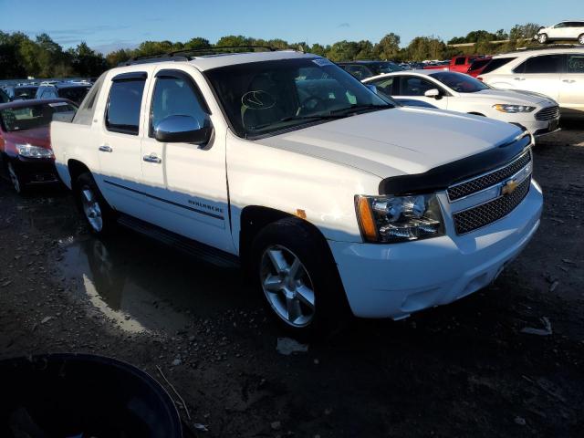 3GNVKGE07AG136891 - 2010 CHEVROLET AVALANCHE WHITE photo 1