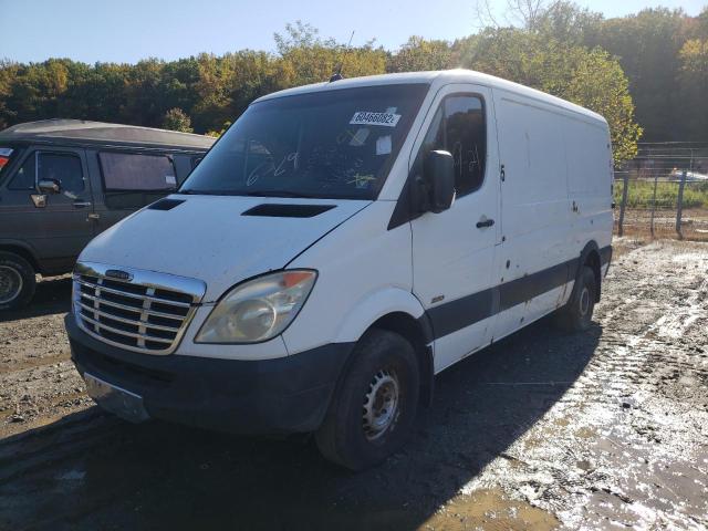 WDYPE745885244030 - 2008 FREIGHTLINER SPRINTER 2 WHITE photo 2