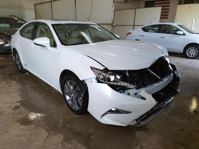 JTHBW1GG0J2172579 - 2018 LEXUS ES 300H WHITE photo 1