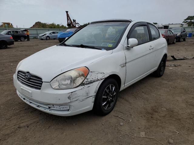 KMHCM3AC0AU150952 - 2010 HYUNDAI ACCENT SILVER photo 2