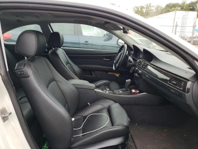 WBAKF9C53BE262228 - 2011 BMW 335 XI WHITE photo 5