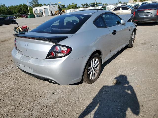 KMHHM66D88U294400 - 2008 HYUNDAI TIBURON GS SILVER photo 4