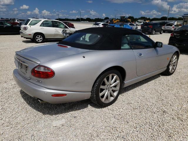 SAJDA42C252A41436 - 2005 JAGUAR XK8 SILVER photo 4