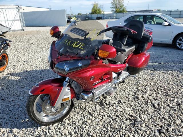 JH2SC68G6DK100285 - 2013 HONDA GL1800 G RED photo 2