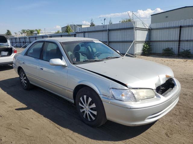 JT2BG22K810565380 - 2001 TOYOTA CAMRY CE SILVER photo 1