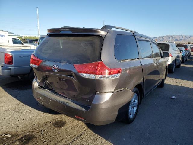 5TDKK3DC2CS252083 - 2012 TOYOTA SIENNA LE CHARCOAL photo 4