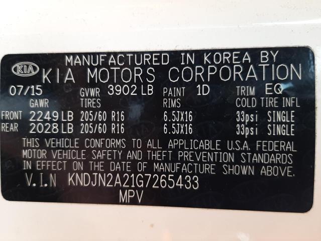 KNDJN2A21G7265433 - 2016 KIA SOUL WHITE photo 10