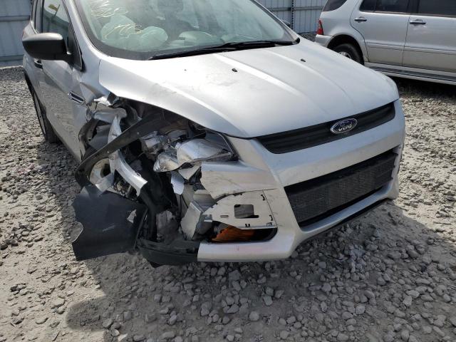 1FMCU0F76EUE52231 - 2014 FORD ESCAPE S SILVER photo 9