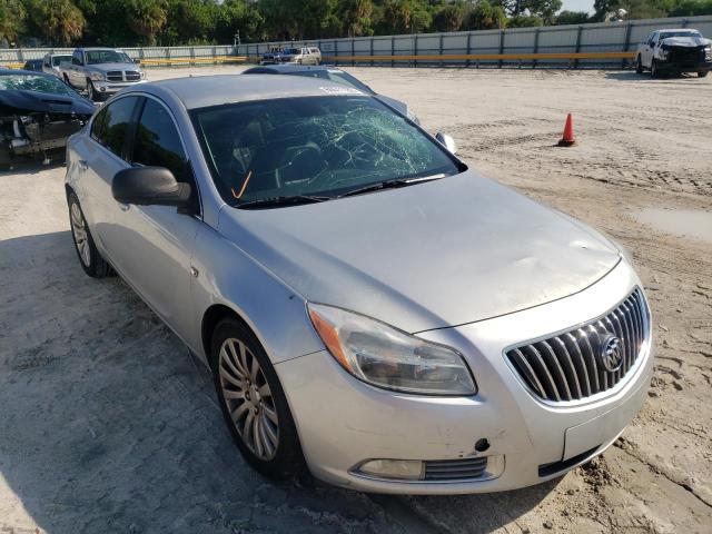 W04GN5EC0B1093755 - 2011 BUICK REGAL CXL SILVER photo 1